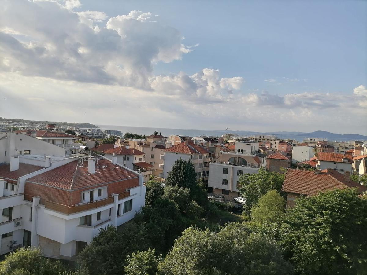 White Home-Apartament Burgas Exterior photo