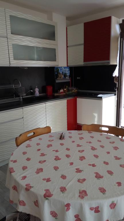 White Home-Apartament Burgas Exterior photo